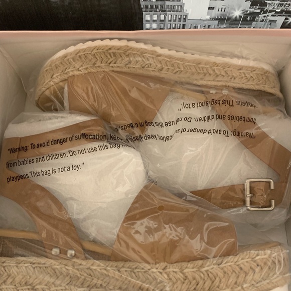 Shoes - Picture 5 of 5